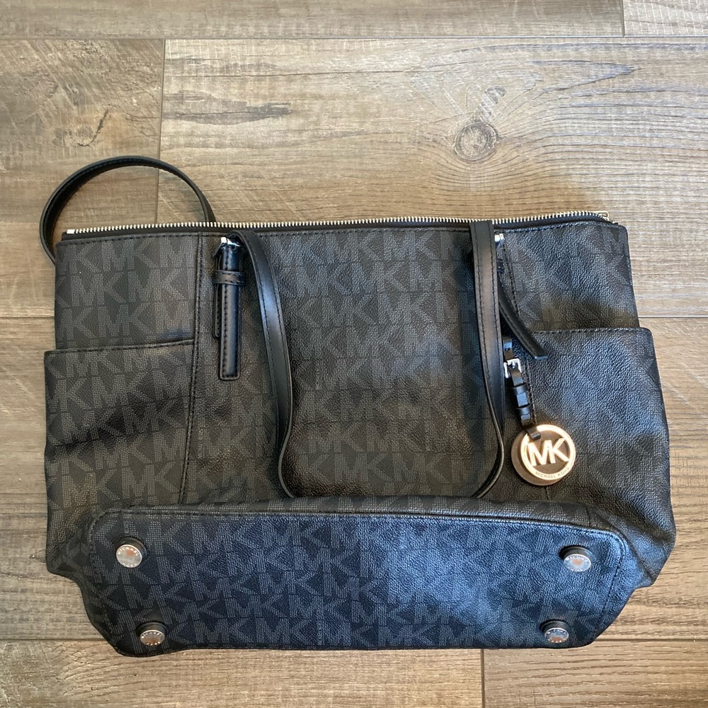 Michael Kors black logo jet set zip top tote